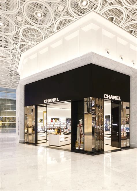 chanel boutique paris airport